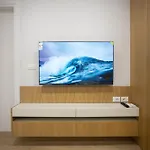 Four Seasons דירה