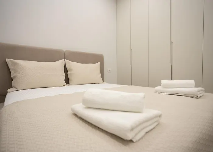 Four Seasons 公寓 *