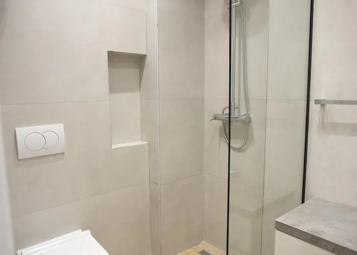 Four Seasons 公寓 Vlorë